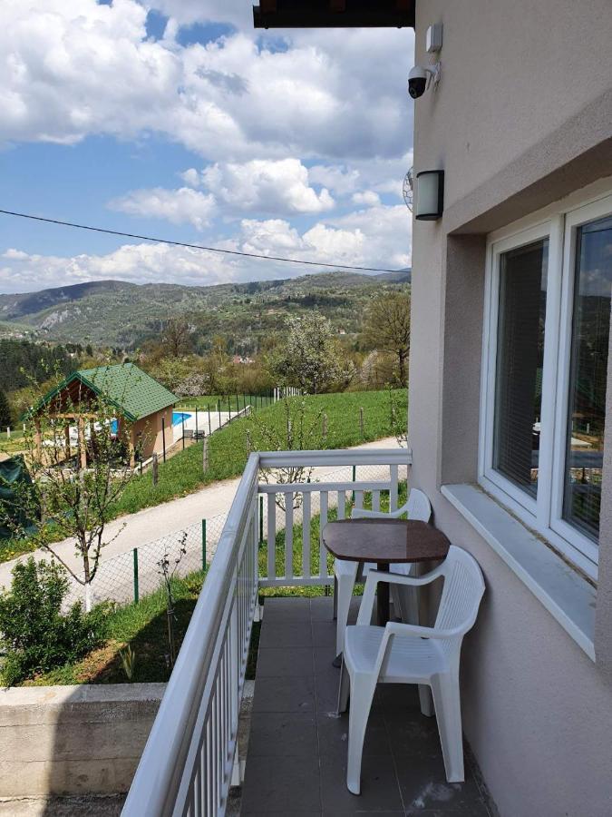 House Apartment Azra Szarajevó Kültér fotó